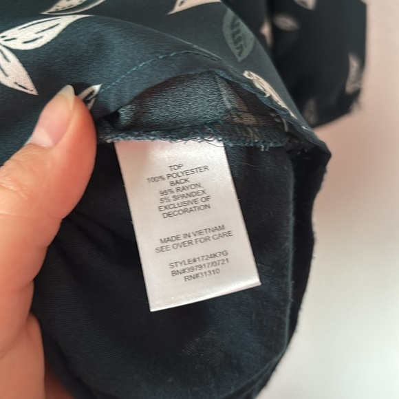 Fortune + Ivy Brooker Mixed Material Blouse - Picture 7 of 8